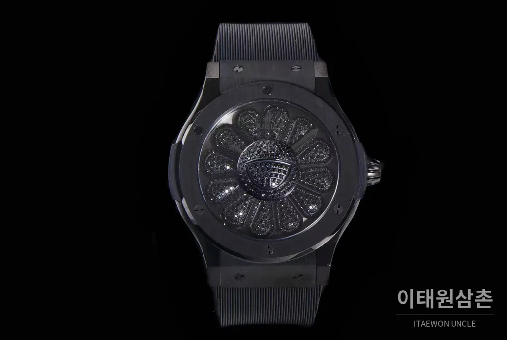 위블로 클래식 퓨전 무라카미 오토매틱 45mm 블랙 다이얼 블랙 러버 스트랩 블랙 베젤