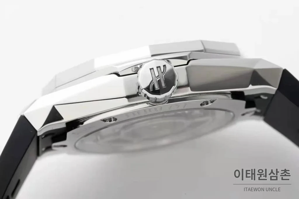 위블로 클래식 퓨전 오를린스키 스켈레톤 컷 다이얼 오토매틱 40mm 실버 / 블랙 블랙 러버 스트랩