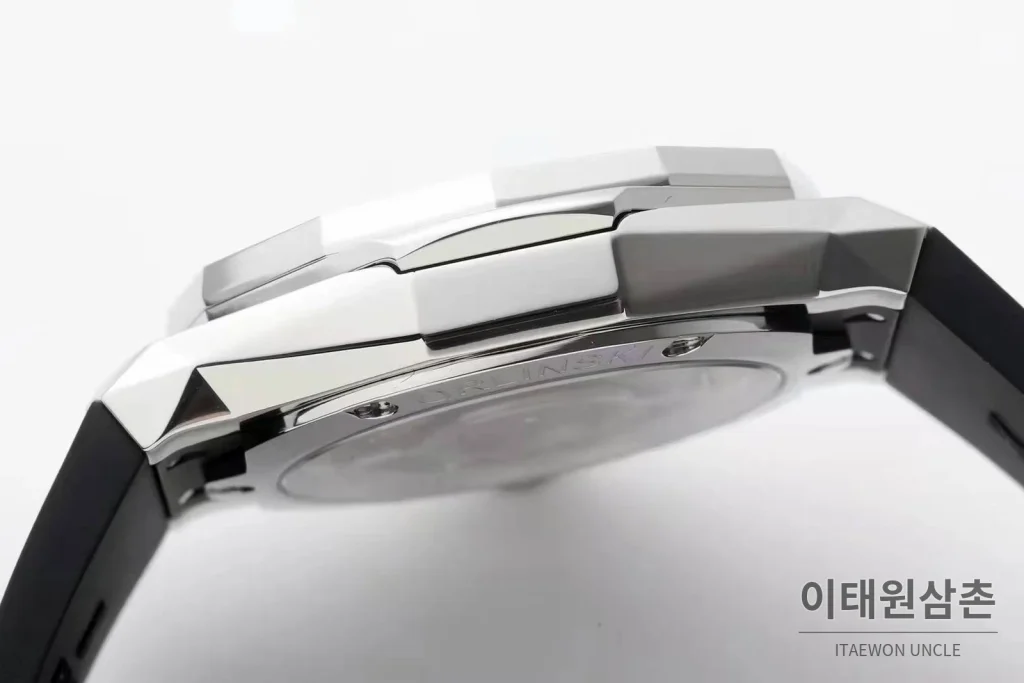 위블로 클래식 퓨전 오를린스키 스켈레톤 컷 다이얼 오토매틱 40mm 실버 / 블랙 블랙 러버 스트랩