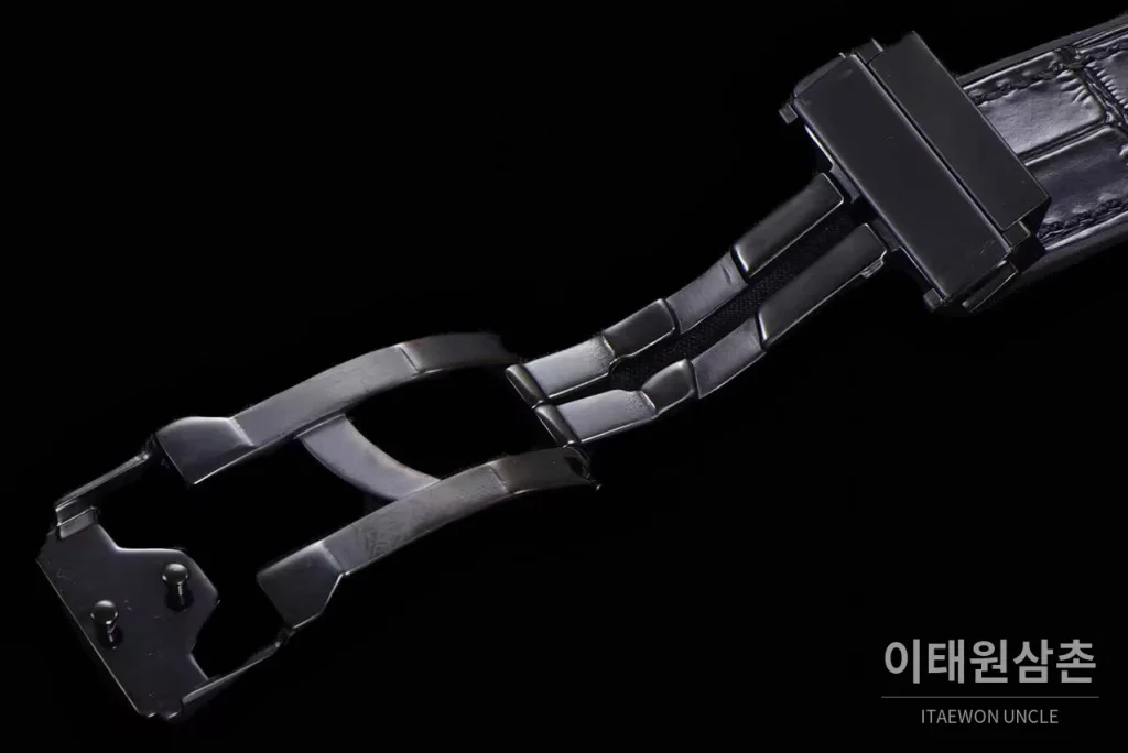 위블로 스피릿 오브 빅뱅 화이트 토노형 스켈레톤 크로노그래프 오토매틱 45mm 스켈레톤 다이얼 블랙 가죽 스트랩 블랙 베젤 (2)