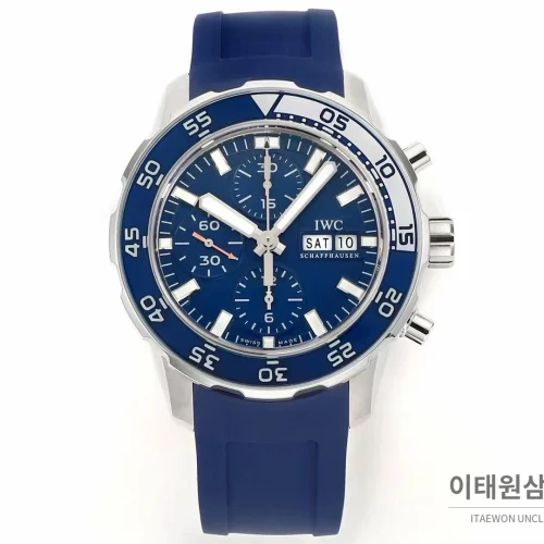 IWC 아쿠아타이머 크로노그래프 루미너스 베젤 블랙다이얼 오토매틱 44mm 네이비 러버 스트랩