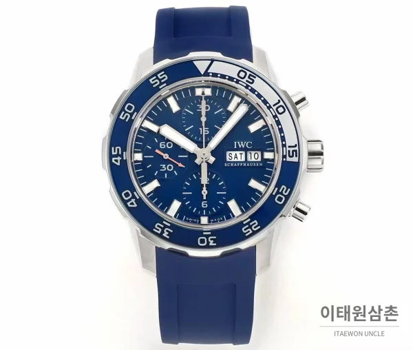 IWC 아쿠아타이머 크로노그래프 루미너스 베젤 블랙다이얼 오토매틱 44mm 네이비 러버 스트랩