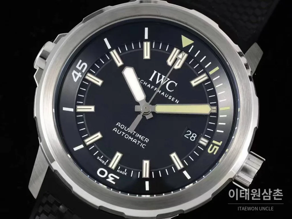 IWC 아쿠아타이머 쿠스토 스페셜 블루 다이얼 다이버 오토매틱 44mm (2)
