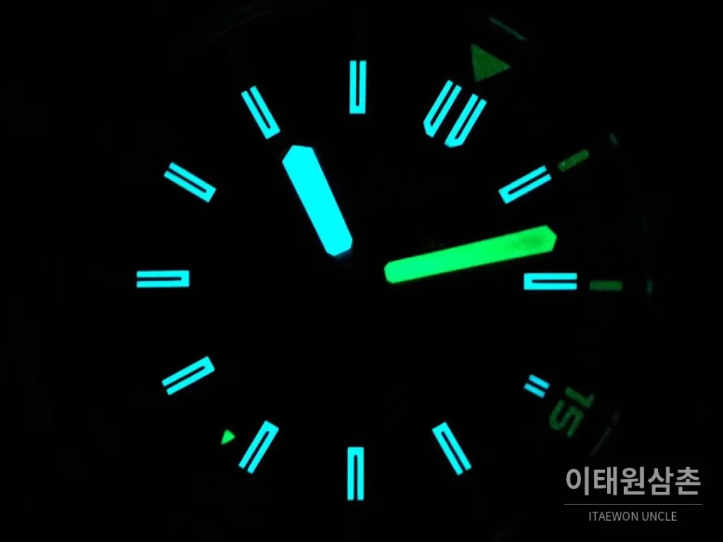 IWC 아쿠아타이머 쿠스토 스페셜 블루 다이얼 다이버 오토매틱 44mm (2)