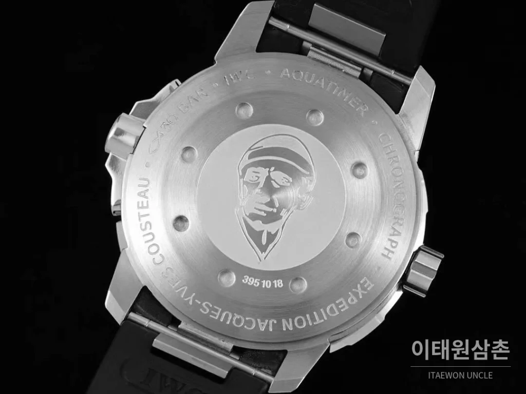 IWC 아쿠아타이머 쿠스토 스페셜 블루 다이얼 다이버 오토매틱 44mm