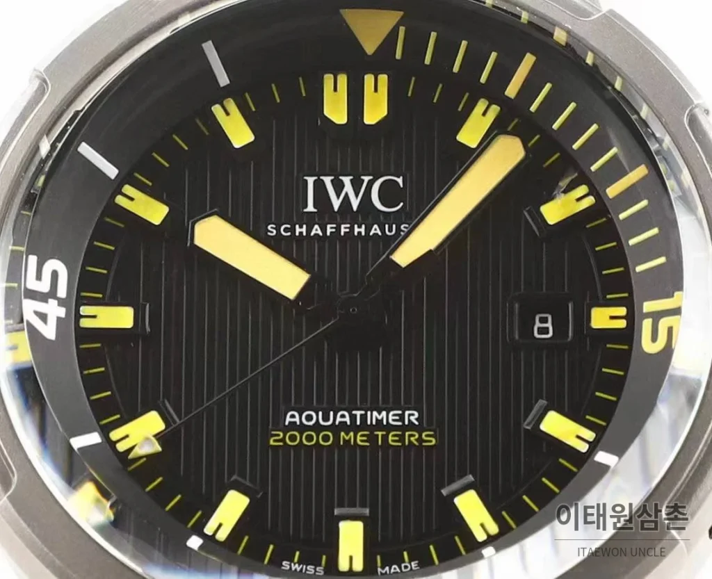IWC 아쿠아타이머 딥 투 씨 티타늄 블랙다이얼 오토매틱 46mm 블랙 러버 스트랩 실버 베젤 (2)