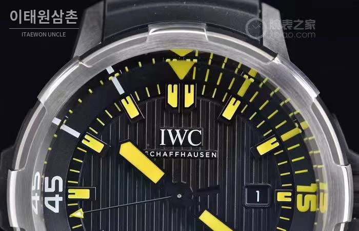 IWC 아쿠아타이머 딥 투 씨 티타늄 블랙다이얼 오토매틱 46mm 블랙 러버 스트랩 실버 베젤