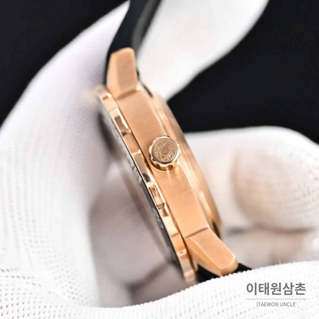 IWC 아쿠아타이머 스틸 블랙 베젤 오토매틱 44mm
