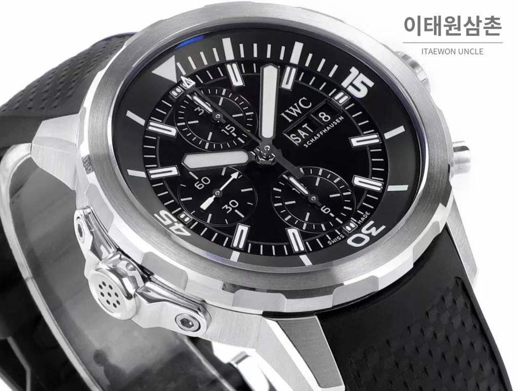 IWC 아쿠아타이머 스틸 블랙다이얼 크로노그래프 오토매틱 44mm (2)