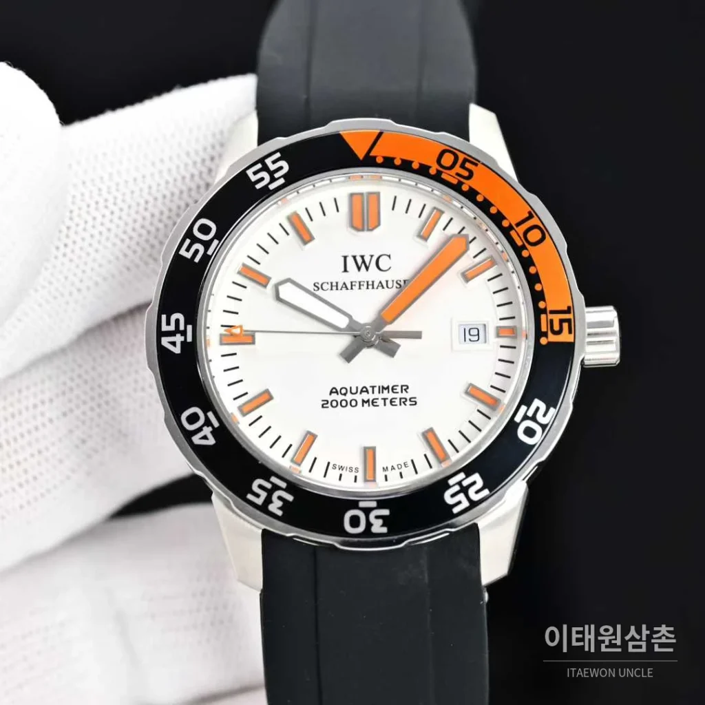 IWC 아쿠아타이머 스틸 블랙다이얼 다이버 오토매틱 44mm (2)