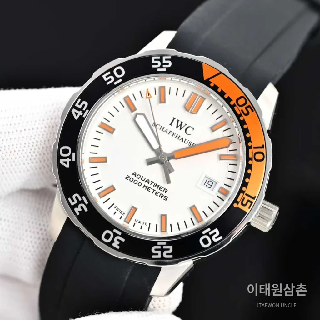 IWC 아쿠아타이머 스틸 블랙다이얼 다이버 오토매틱 44mm (2)