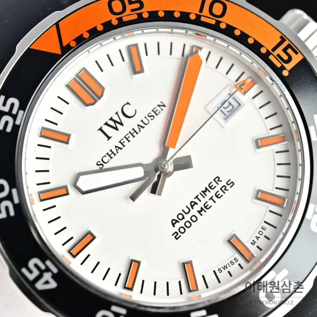 IWC 아쿠아타이머 스틸 블랙다이얼 다이버 오토매틱 44mm (2)