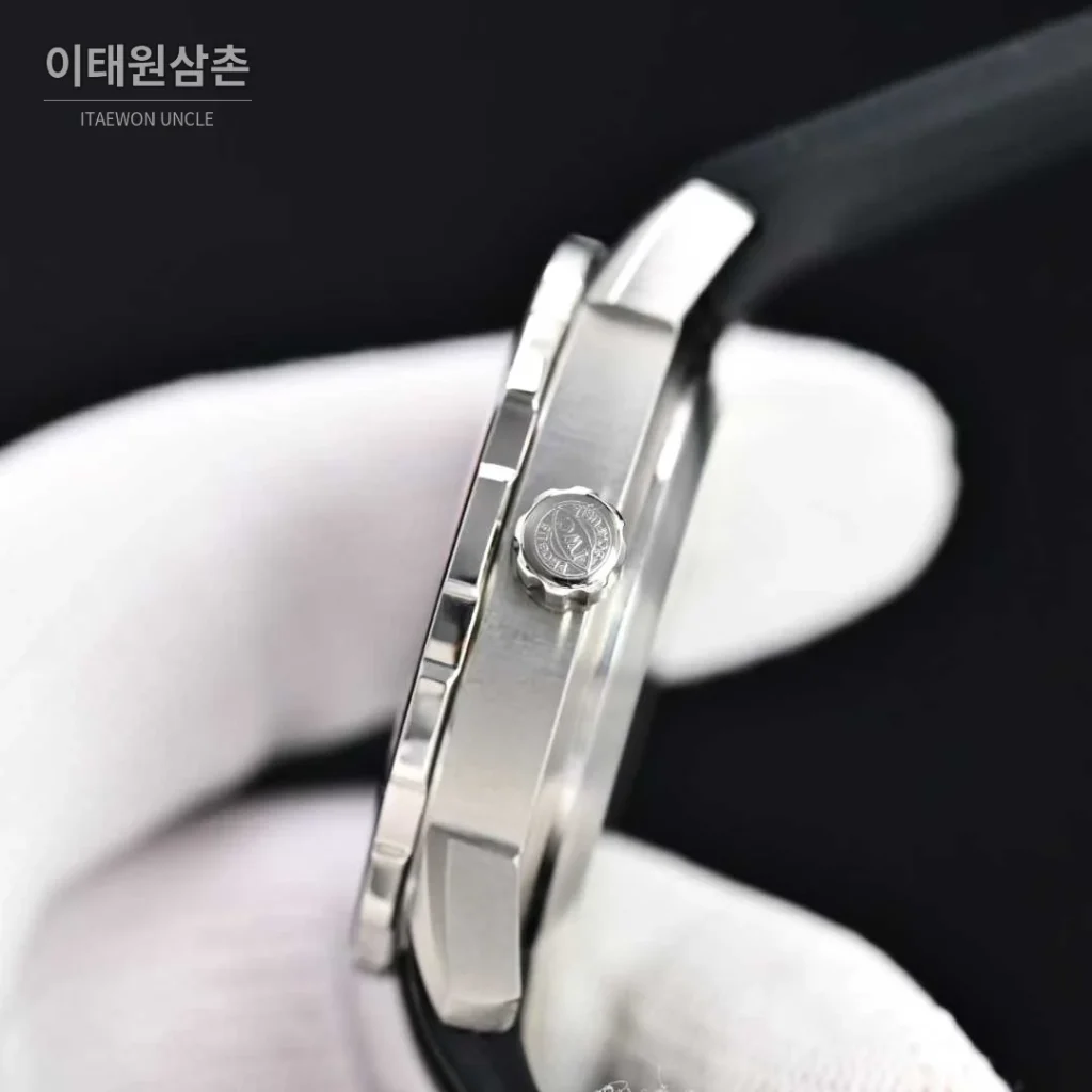 IWC 아쿠아타이머 스틸 블랙다이얼 다이버 오토매틱 44mm (2)