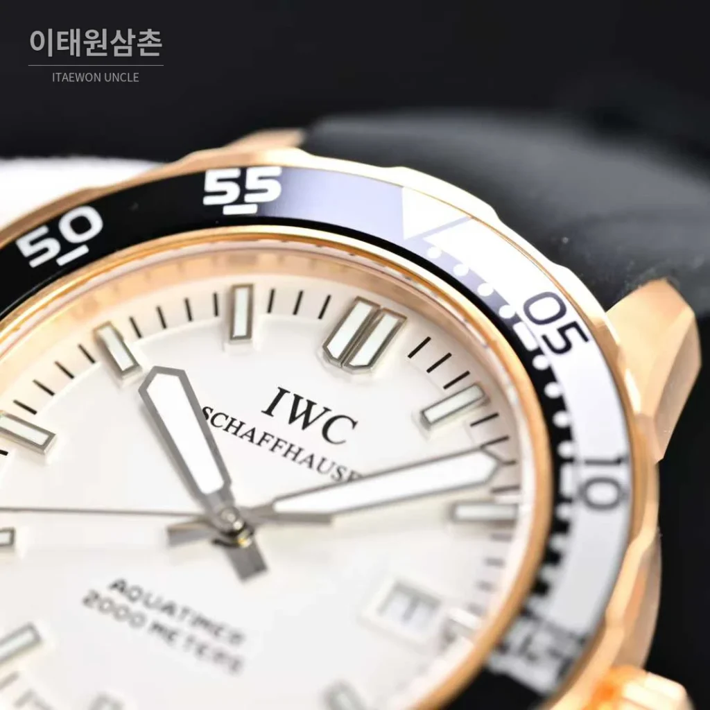 IWC 아쿠아타이머 스틸 블랙다이얼 다이버 오토매틱 44mm