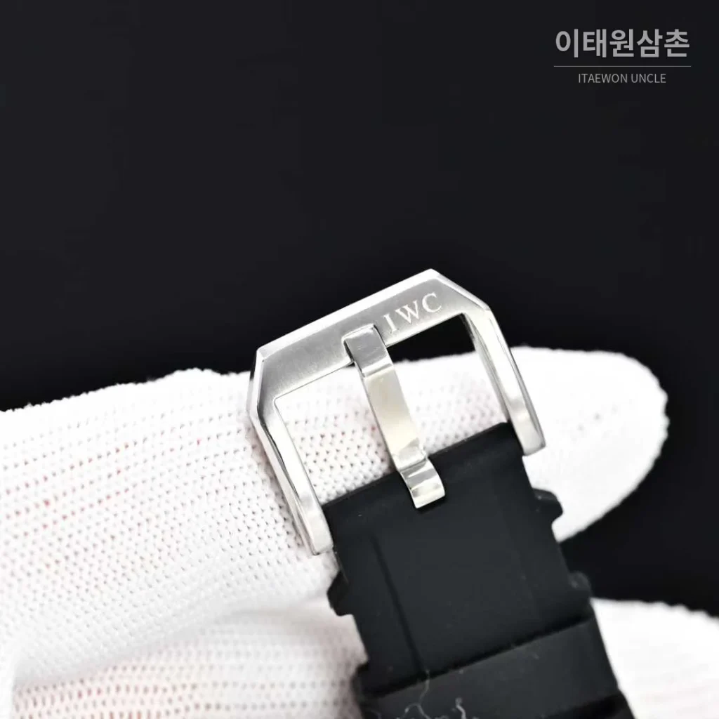 IWC 아쿠아타이머 스틸 블랙다이얼 다이버 오토매틱 44mm (2)