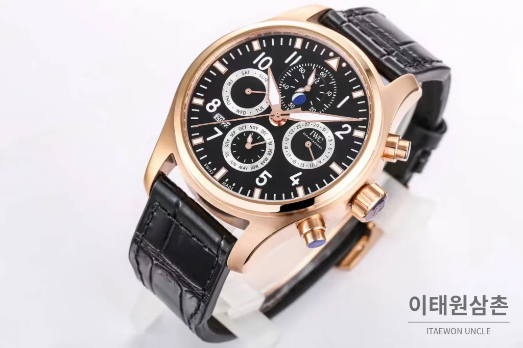 IWC 빅파일럿 퍼페추얼 캘린더 “어린왕자” 블루다이얼 오토매틱 42mm 블랙 가죽 스트랩