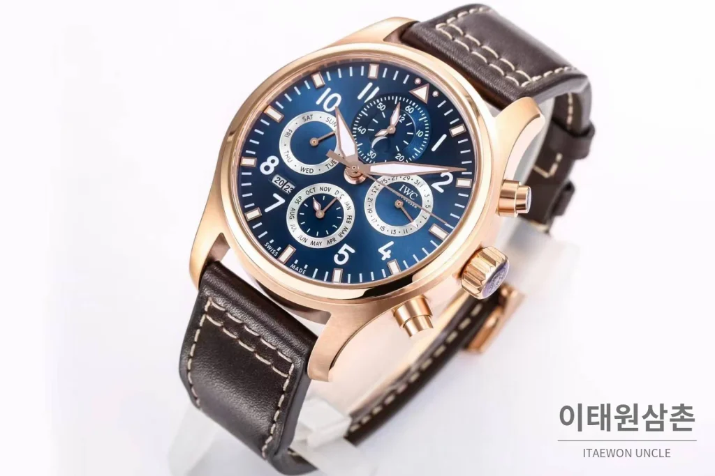 IWC 빅파일럿 퍼페추얼 캘린더 “어린왕자” 블루다이얼 오토매틱 42mm 블랙 가죽 스트랩