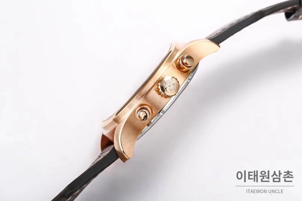 IWC 빅파일럿 퍼페추얼 캘린더 “어린왕자” 블루다이얼 오토매틱 42mm 블랙 가죽 스트랩