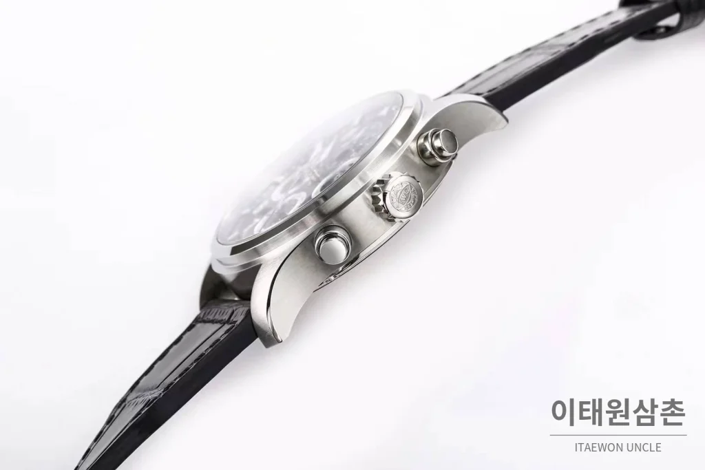 IWC 빅파일럿 퍼페추얼 캘린더 “어린왕자” 블루다이얼 오토매틱 42mm