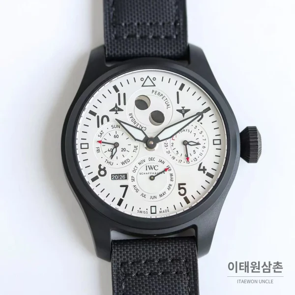 IWC 빅파일럿 퍼페추얼 캘린더 스틸 오토매틱 41mm IW503605 화이트 다이얼 블랙 나일론 스트랩