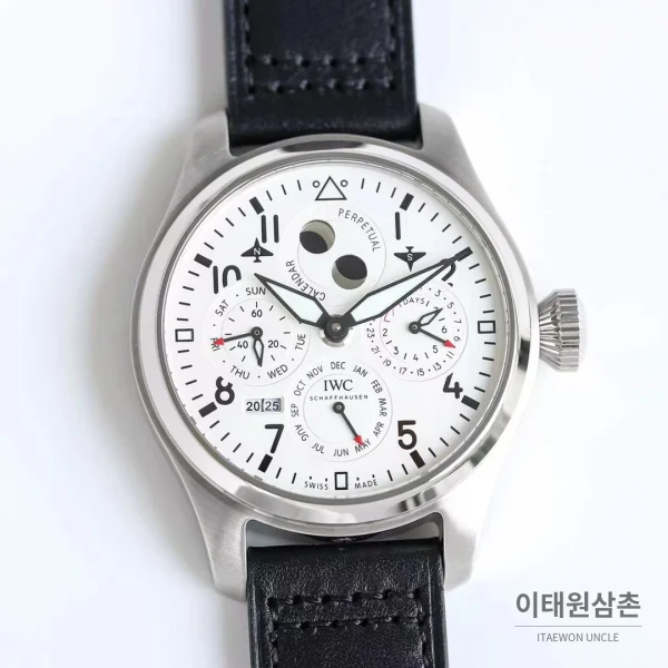 IWC 빅파일럿 퍼페추얼 캘린더 스틸 오토매틱 41mm IW503605 화이트 다이얼 블랙 가죽 스트랩