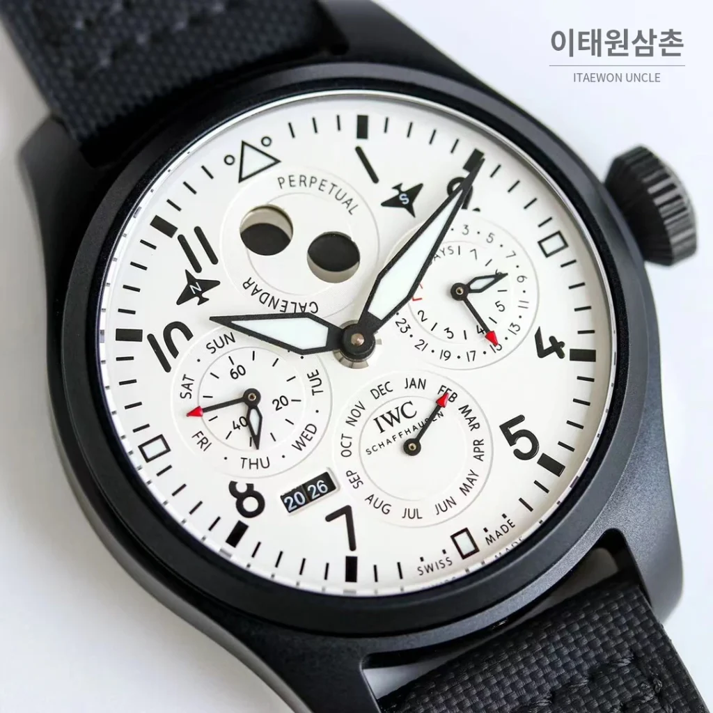 IWC 빅파일럿 퍼페추얼 캘린더 스틸 오토매틱 41mm IW503605 화이트 다이얼 블랙 나일론 스트랩