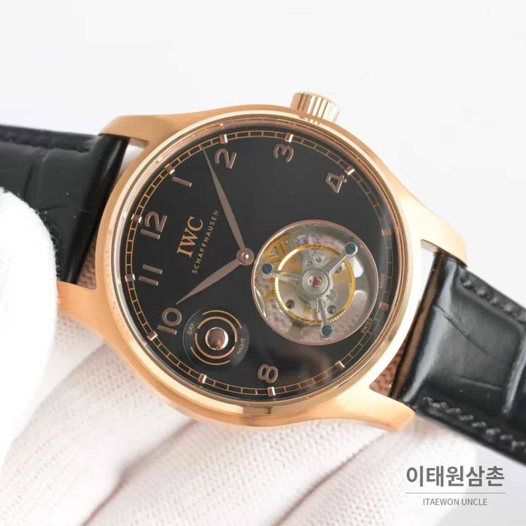 IWC 플라잉 투르비용 스켈레톤 다이얼 오토매틱 43mm