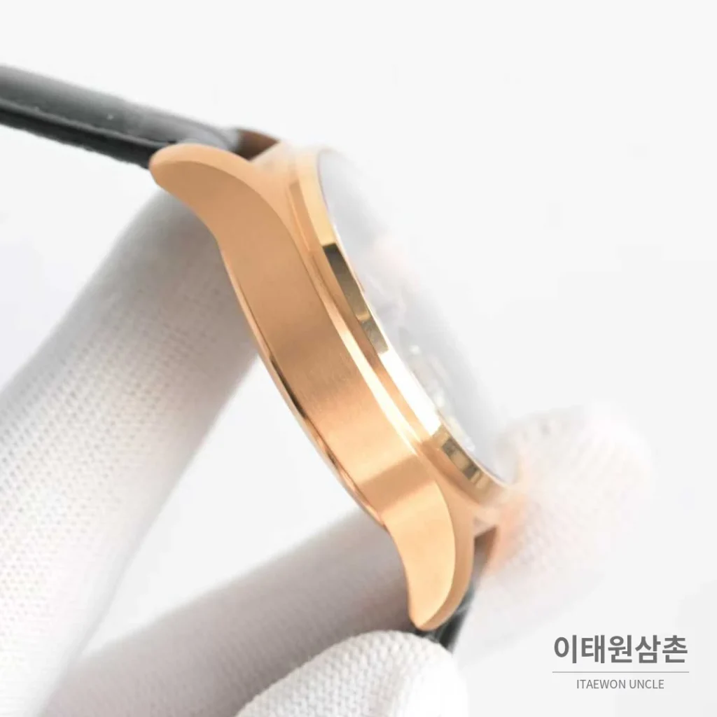 IWC 플라잉 투르비용 스켈레톤 다이얼 오토매틱 43mm