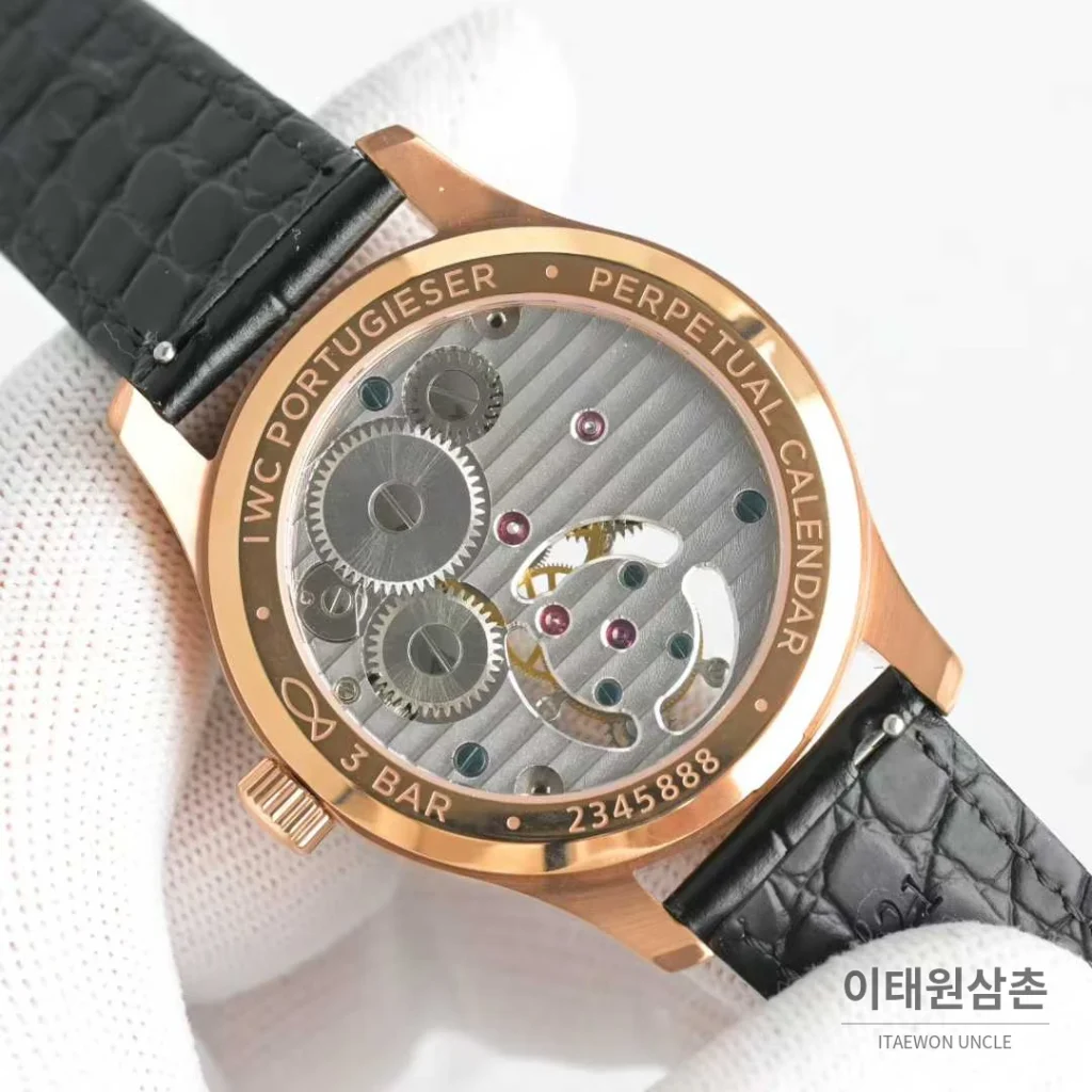 IWC 플라잉 투르비용 스켈레톤 다이얼 오토매틱 43mm