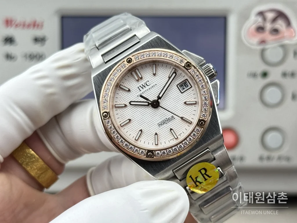 IWC 인제니어 오토매틱 35 다이아몬드베젤 스틸 브레이슬릿 35.1mm 화이트 다이얼 (2)