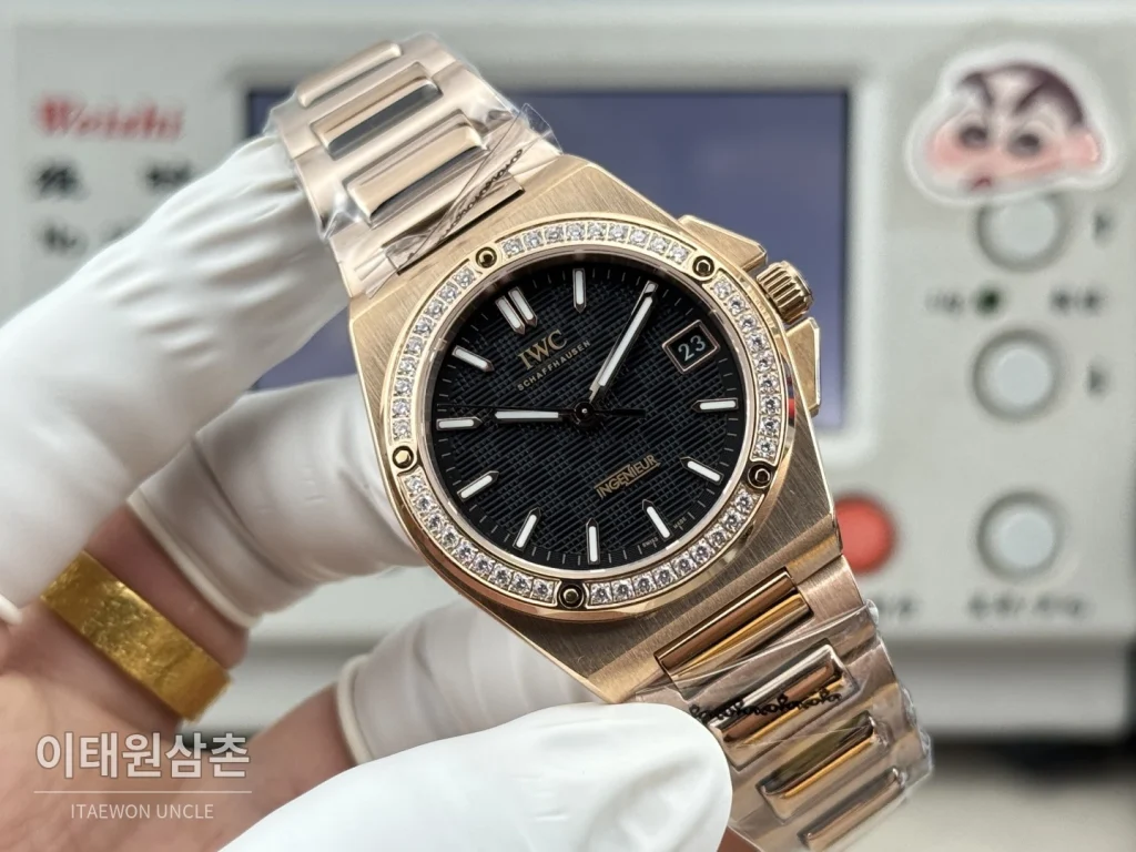 IWC 인제니어 오토매틱 35 다이아몬드베젤 스틸 브레이슬릿 35.1mm 블랙 다이얼 (2)