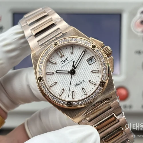 IWC 인제니어 오토매틱 35 다이아몬드베젤 스틸 브레이슬릿 35.1mm 화이트 다이얼 IWC 인제니어 오토매틱 35 다이아몬드베젤 스틸 브레이슬릿 35.1mm 화이트 다이얼
