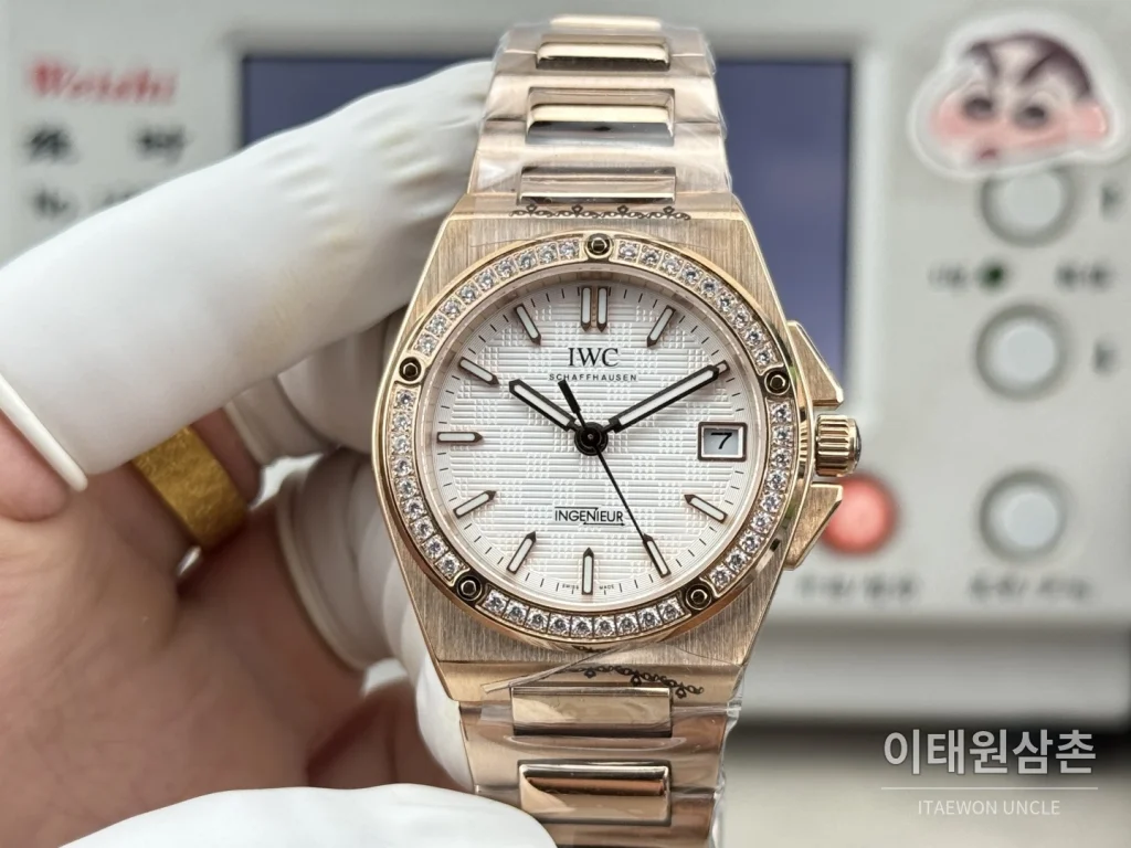 IWC 인제니어 오토매틱 35 다이아몬드베젤 스틸 브레이슬릿 35.1mm 화이트 다이얼