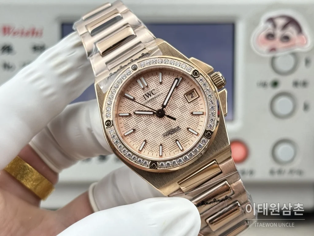 IWC 인제니어 오토매틱 35 다이아몬드베젤 스틸 브레이슬릿 35.1mm 로즈골드 다이얼