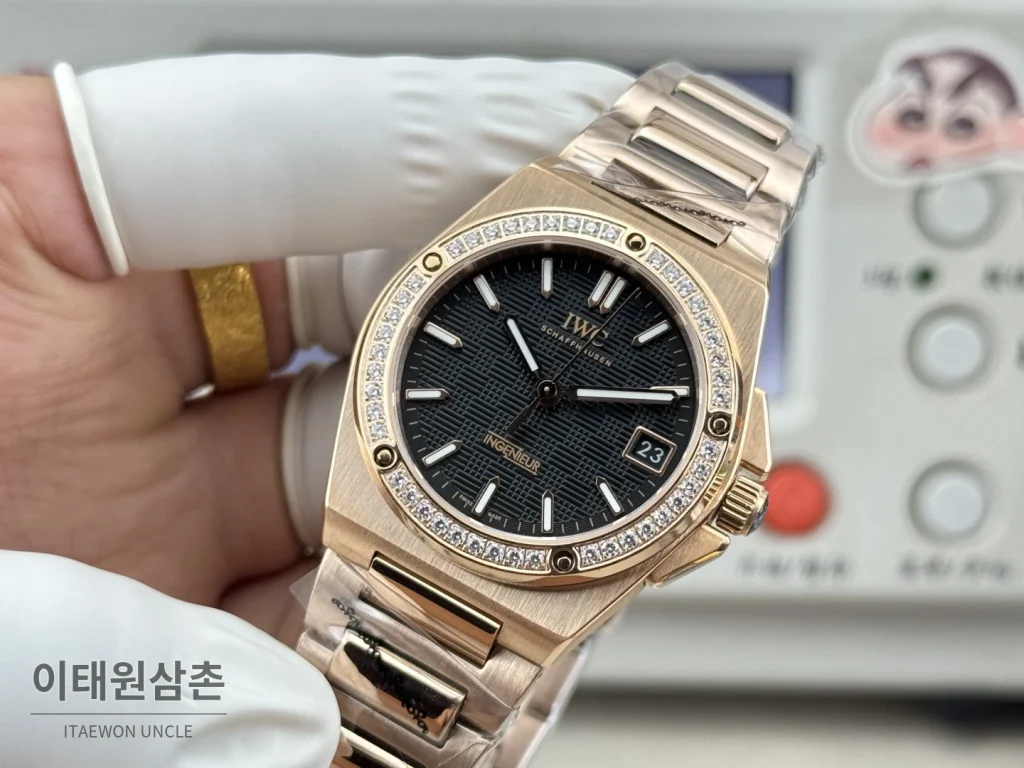 IWC 인제니어 오토매틱 35 다이아몬드베젤 스틸 브레이슬릿 35.1mm 블랙 다이얼 (2)