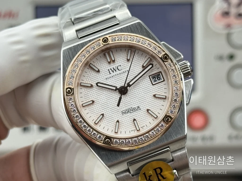 IWC 인제니어 오토매틱 35 다이아몬드베젤 스틸 브레이슬릿 35.1mm 화이트 다이얼 (2)