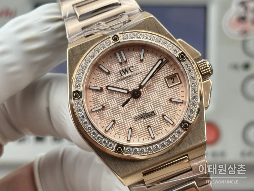IWC 인제니어 오토매틱 35 다이아몬드베젤 스틸 브레이슬릿 35.1mm 로즈골드 다이얼
