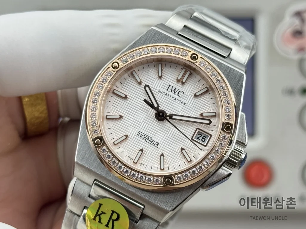 IWC 인제니어 오토매틱 35 다이아몬드베젤 스틸 브레이슬릿 35.1mm 화이트 다이얼 (2)