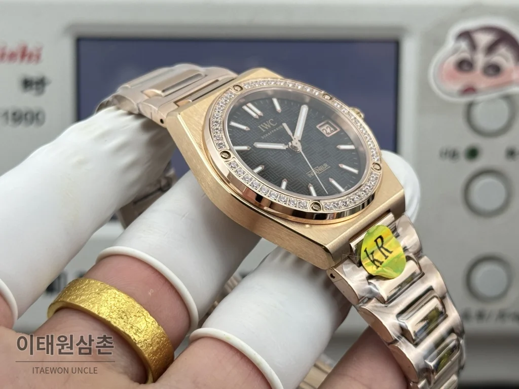 IWC 인제니어 오토매틱 35 다이아몬드베젤 스틸 브레이슬릿 35.1mm 블랙 다이얼