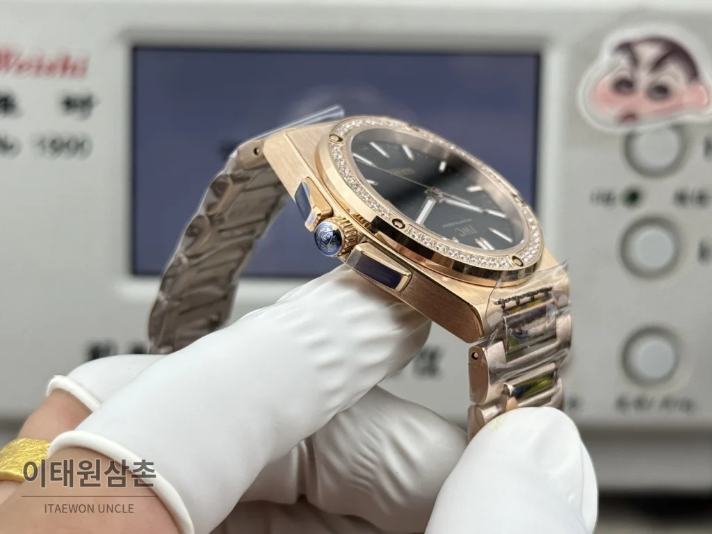 IWC 인제니어 오토매틱 35 다이아몬드베젤 스틸 브레이슬릿 35.1mm 블랙 다이얼 (2)