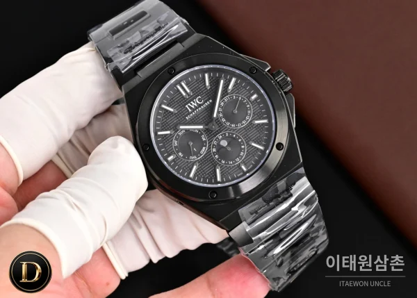 IWC 인제니어 퍼페추얼캘린더 문페이즈 오토매틱 41.6mm 화이트 IWC 인제니어 퍼페추얼캘린더 문페이즈 오토매틱 41.6mm 화이트