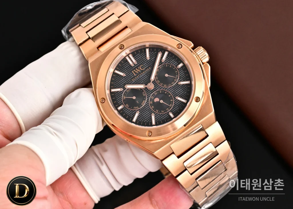 IWC 인제니어 퍼페추얼캘린더 문페이즈 오토매틱 41.6mm 화이트