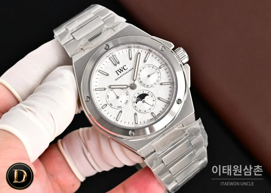 IWC 인제니어 퍼페추얼캘린더 문페이즈 오토매틱 41.6mm 화이트 스틸 브레이슬릿