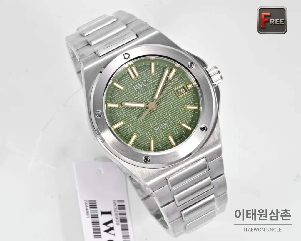 IWC 인게뉴어 스틸 그리드다이얼 오토매틱 40mm (4)