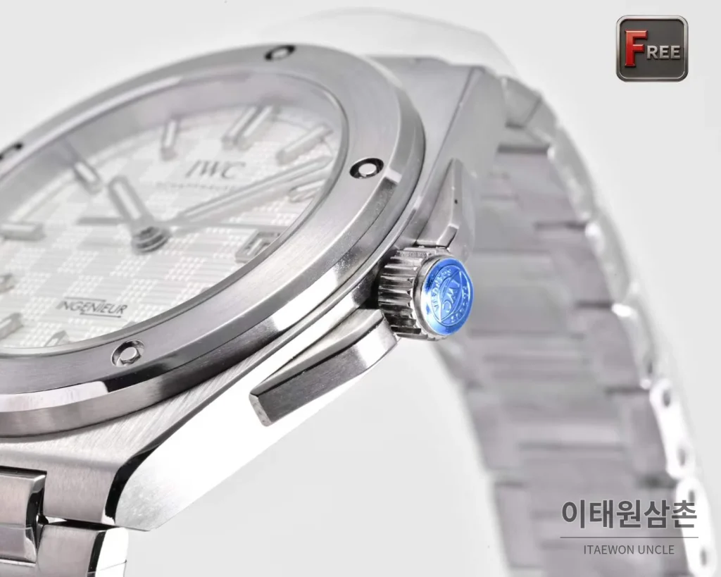 IWC 인게뉴어 스틸 그리드다이얼 오토매틱 40mm (3)