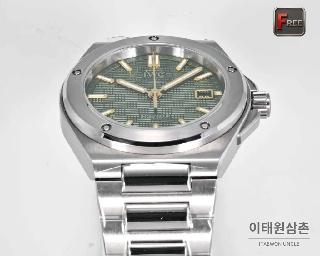 IWC 인게뉴어 스틸 그리드다이얼 오토매틱 40mm (4)