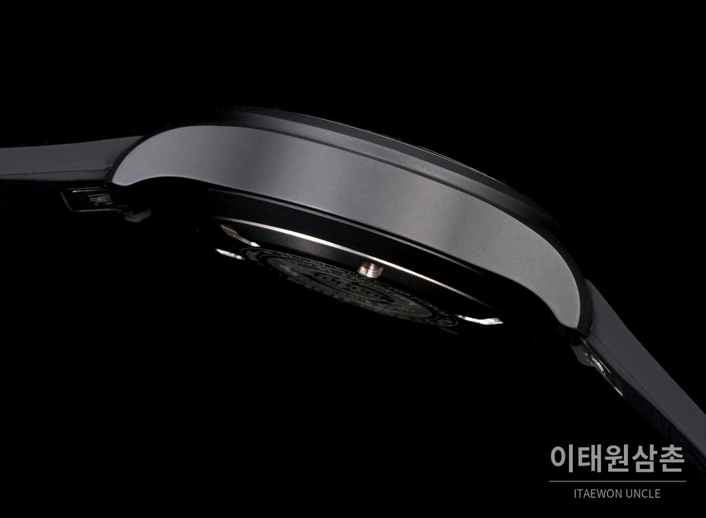 IWC 파일럿 올블랙 세라믹 크로노그래프 오토매틱 41.9mm