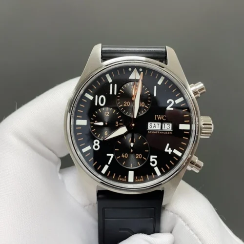 IWC 파일럿 오토매틱 블랙 다이얼