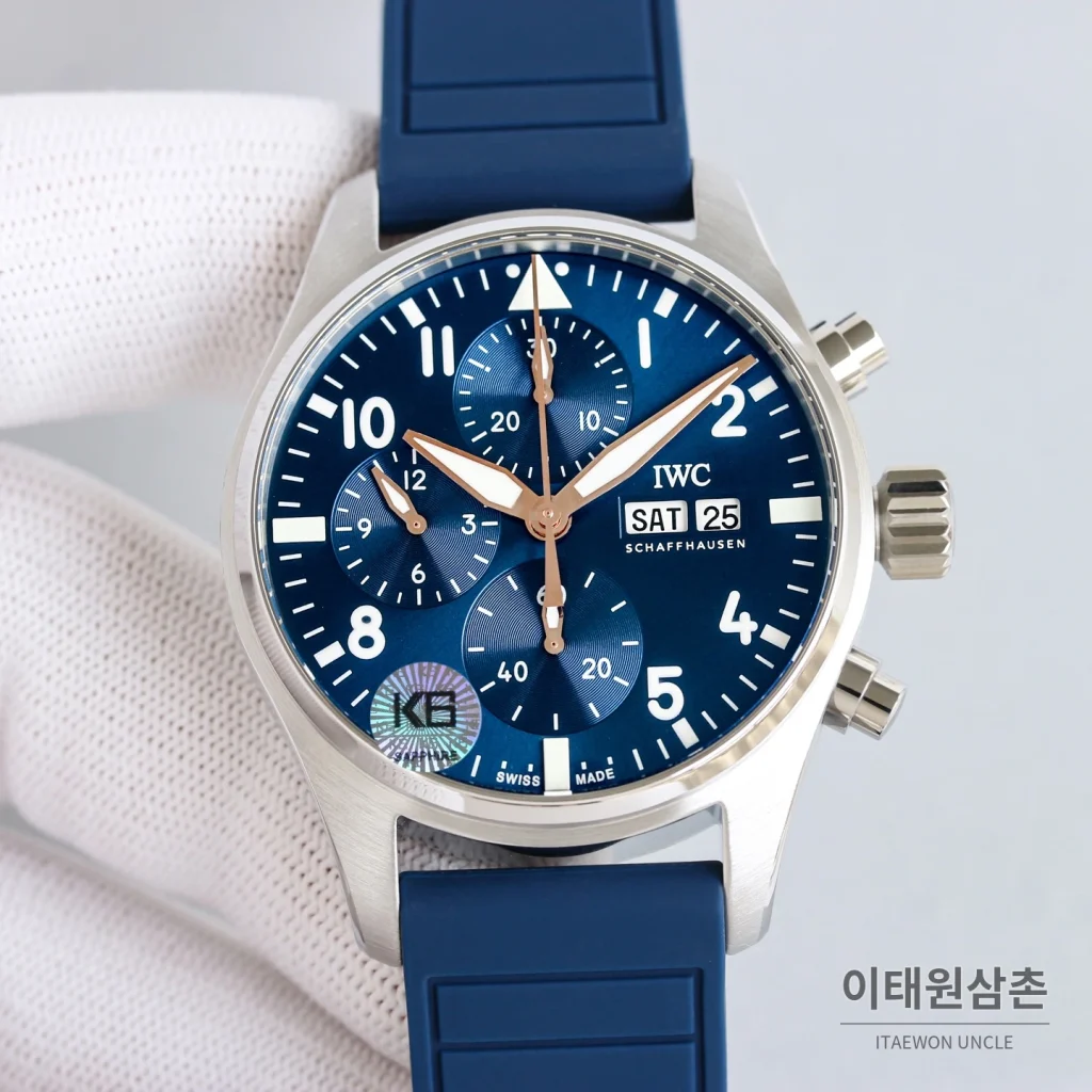 IWC 파일럿 오토매틱 41mm 네이비 다이얼 네이비 러버 스트랩 (2)