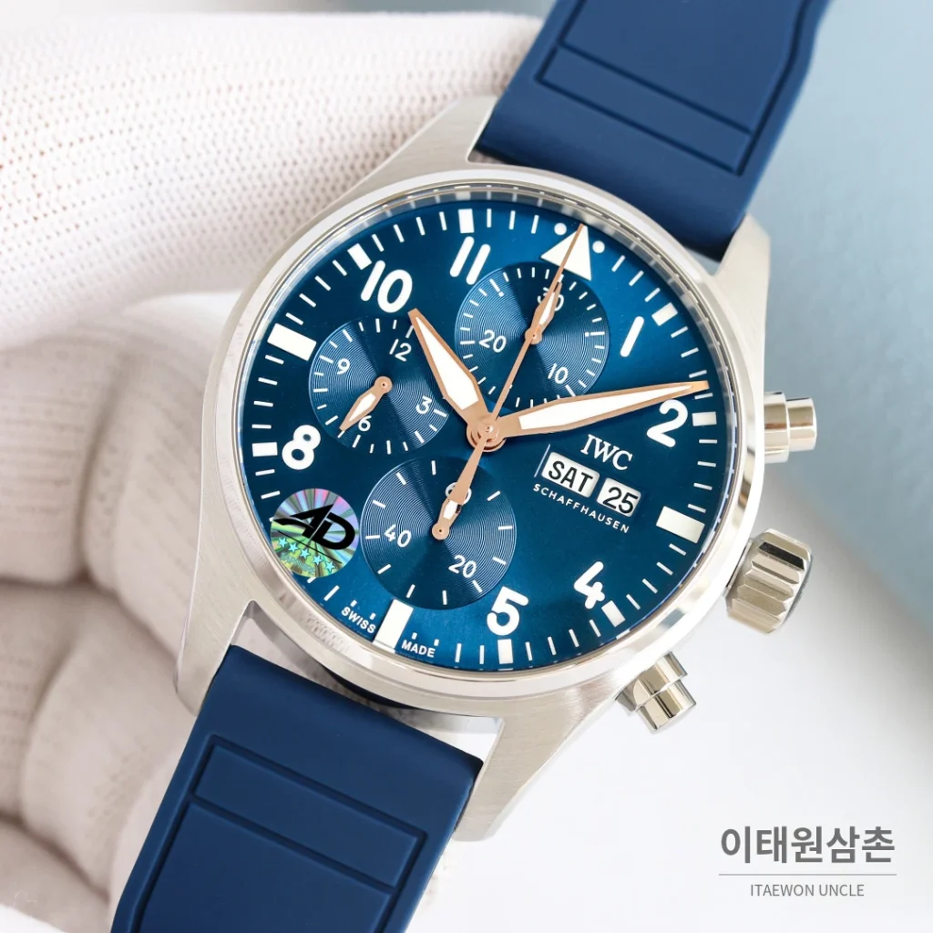 IWC 파일럿 오토매틱 41mm 네이비 다이얼 네이비 러버 스트랩
